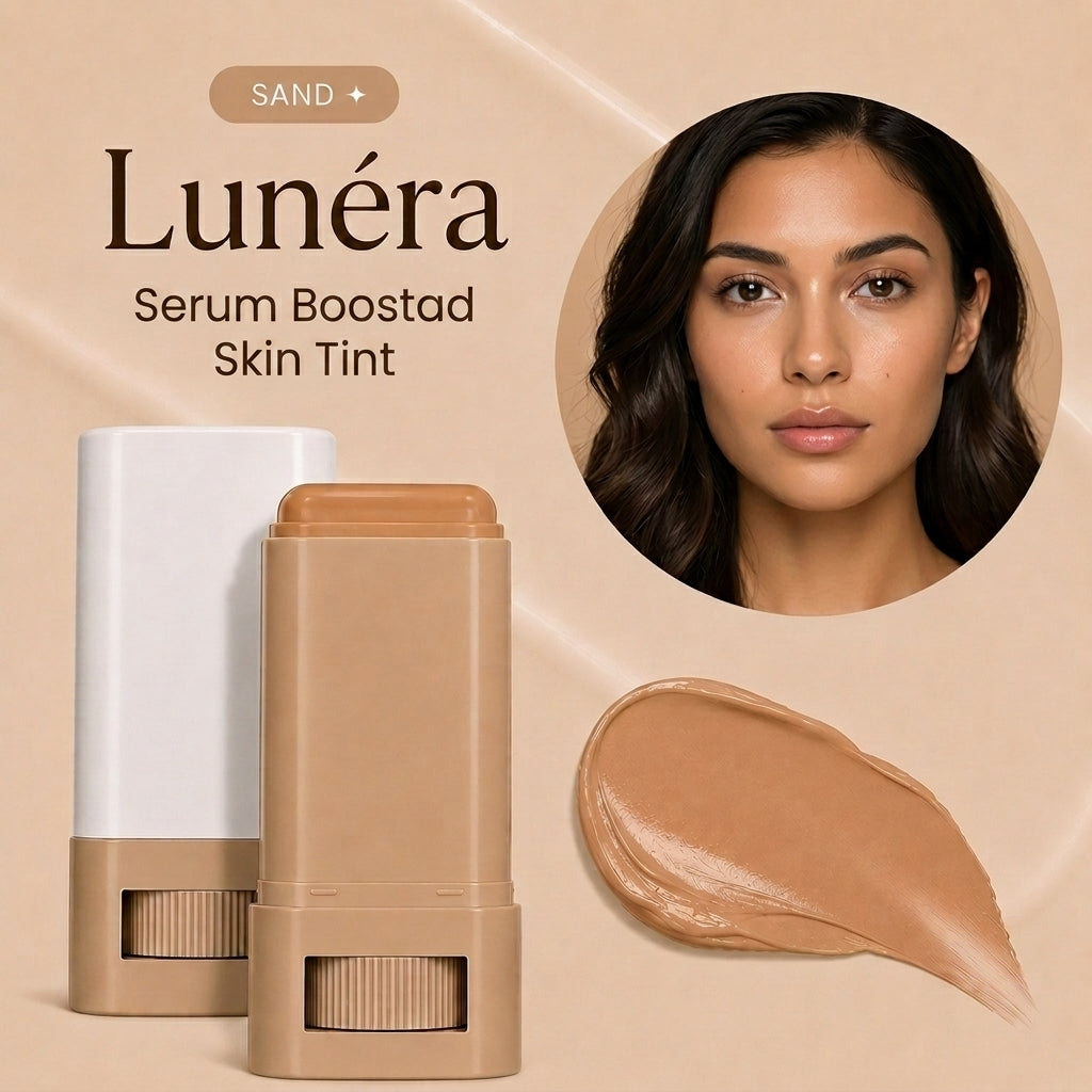 Lunéra skin tint stick i nyansen Sand med färgprov på hud